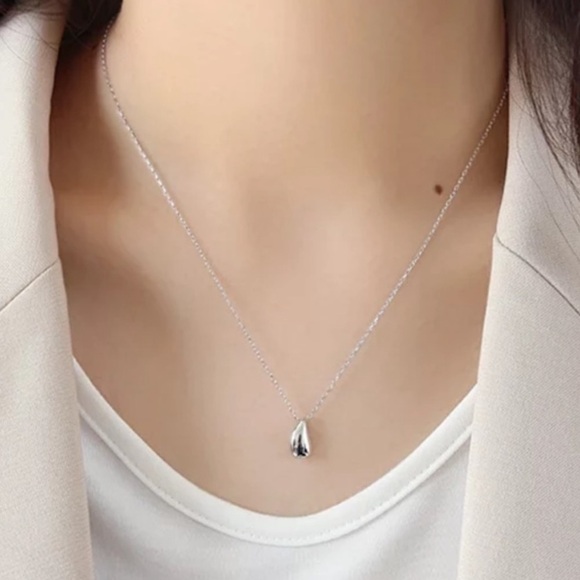 925 STERLING SILVER WATERDROP NECKLACE, NICE NECKLACE, CUTE NECKLACE - Picture 1 of 4